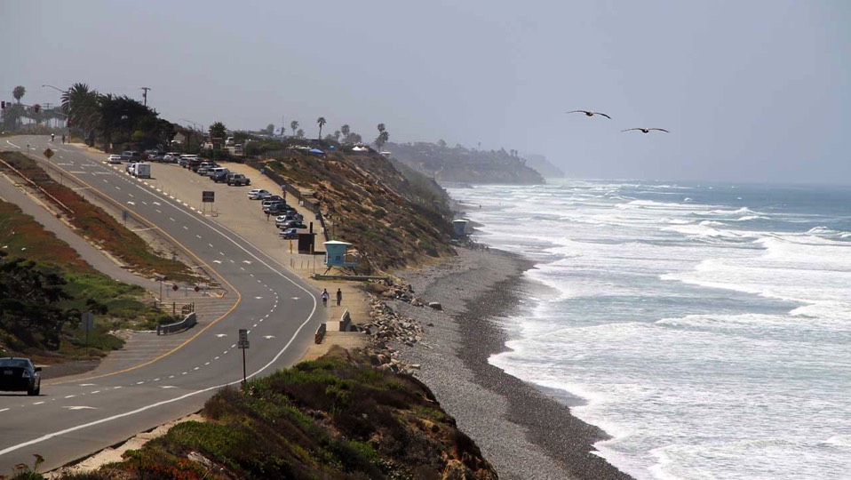 CarlsbadCA_CoastHwy_MariMaids_HouseCleaning